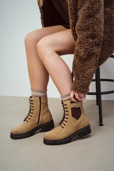 Medicine botki damskie kolor beżowy na platformie - zdjęcie produktu nr 1