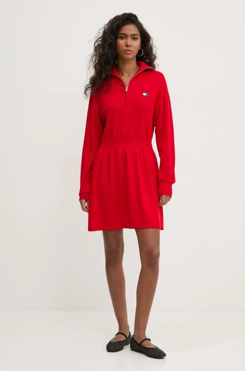 Tommy Jeans sukienka z domieszką wełny kolor czerwony mini rozkloszowana DW0DW19480 - zdjęcie produktu nr 2
