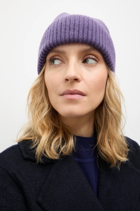 Answear.LAB czapka wełniana kolor fioletowy - zdjęcie produktu nr 1