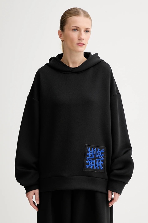 MMC STUDIO bluza damska kolor czarny z kapturem z aplikacją VERITE.HOODIE - zdjęcie produktu nr 1