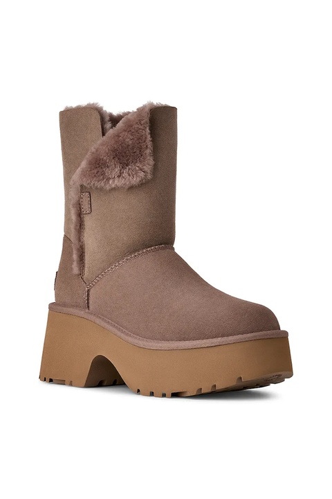 UGG śniegowce zamszowe Esmee Boot kolor beżowy 1171533.CRBO - zdjęcie produktu nr 2