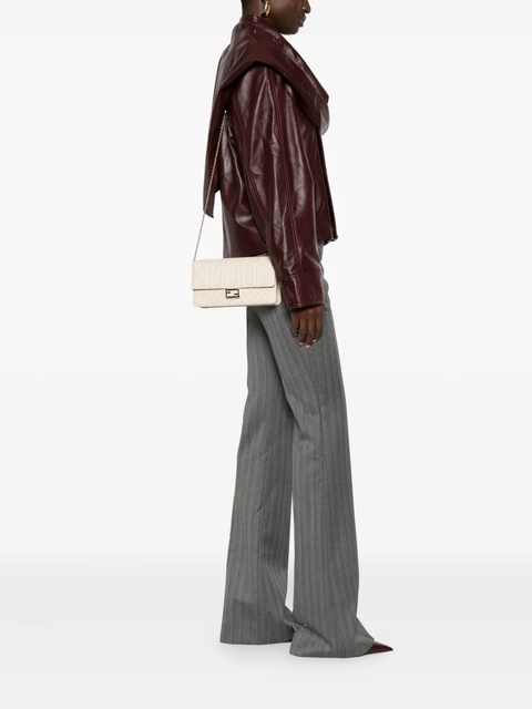 FENDI Baguette logo-plaque quilted clutch bag - Neutrals - zdjęcie produktu nr 2