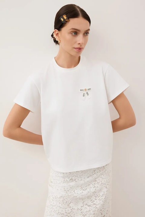 Bizuu t-shirt bawełniany TISHALLE damski kolor beżowy TISHALLE KREMOWY - zdjęcie produktu nr 1