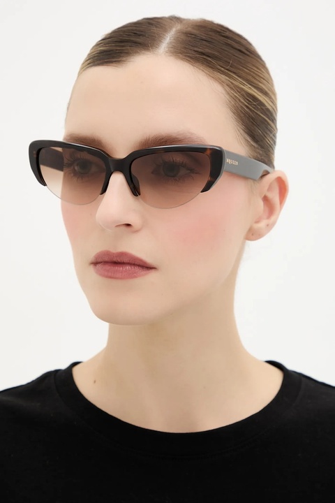 Alexander McQueen okulary przeciwsłoneczne damskie kolor brązowy AM0533S - zdjęcie produktu nr 1