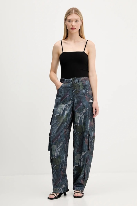 adidas Originals spodnie Sat Cargo Pants damskie kolor zielony proste high waist KE3741 - zdjęcie produktu nr 1