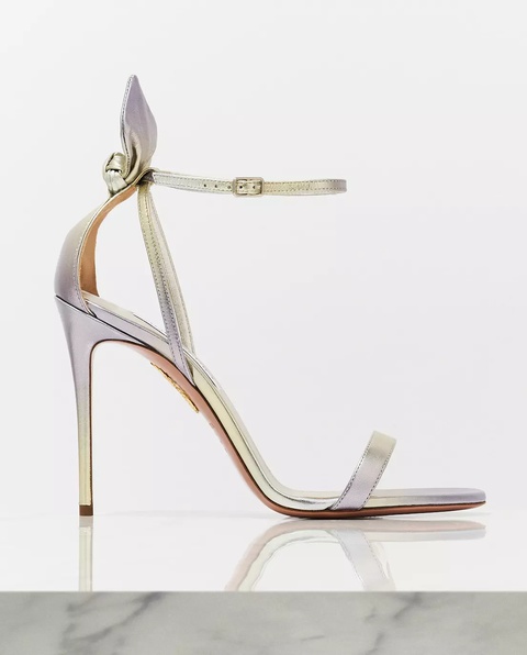 AQUAZZURA - Metalizowane sandały na szpilce Bow Tie 10.5 cm - zdjęcie produktu nr 1