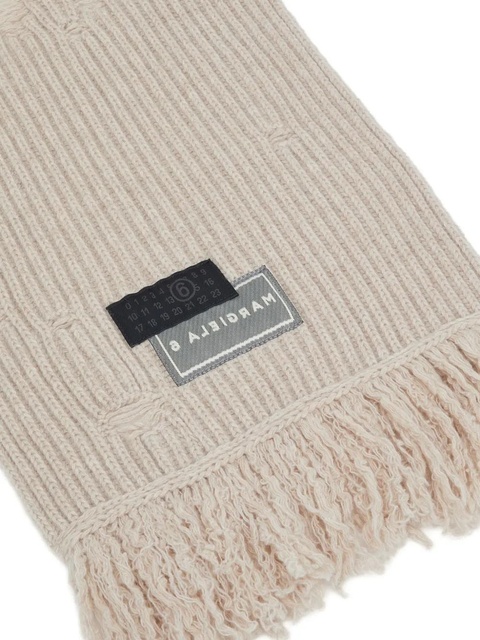 MM6 Maison Margiela ribbed frayed-edge scarf - Neutrals - zdjęcie produktu nr 2
