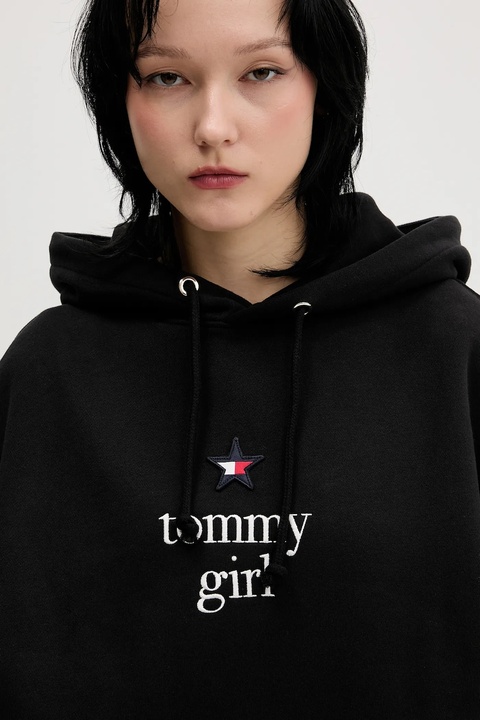 Tommy Jeans bluza bawełniana damska kolor czarny z kapturem z aplikacją DN0DN00099 - zdjęcie produktu nr 2