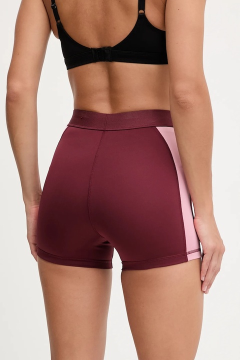 Puma szorty treningowe damskie kolor bordowy gładkie medium waist 526680 - zdjęcie produktu nr 2