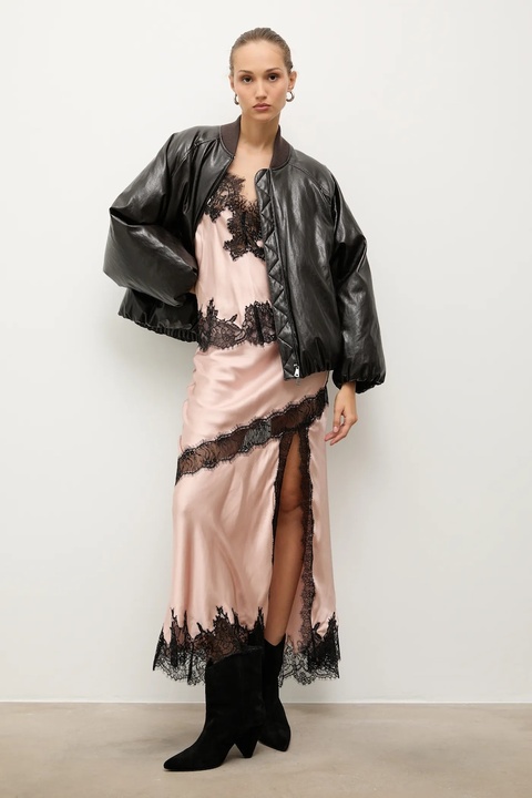 Answear.LAB botki zamszowe kolor czarny na słupku - zdjęcie produktu nr 2