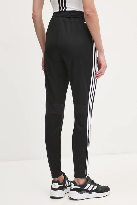 adidas Performance spodnie treningowe Tiro Essentials kolor czarny z aplikacją JD0569 - zdjęcie produktu nr 2