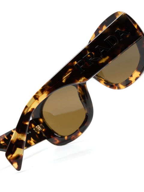 Prada Eyewear logo-embossed oversize-frame sunglasses - Brown - zdjęcie produktu nr 2