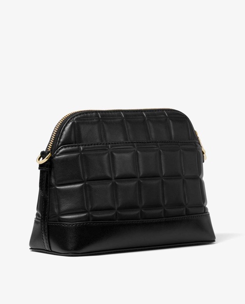 MICHAEL KORS - Czarna torebka z pikowaniem Dome - zdjęcie produktu nr 1