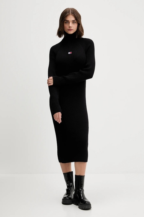 Tommy Jeans sukienka bawełniana kolor czarny midi dopasowana DW0DW22167 - zdjęcie produktu nr 1