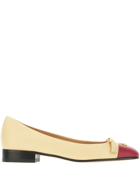 Valentino Garavani tassel-embellished leather flat pumps - Neutrals - zdjęcie produktu nr 1