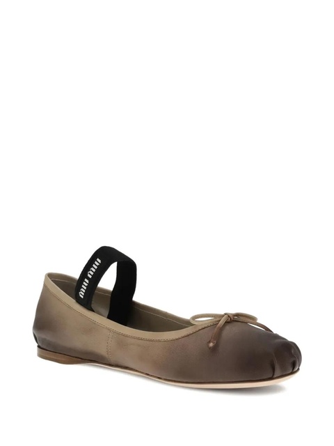 Miu Miu logo-strap ballet flats - Brown - zdjęcie produktu nr 2
