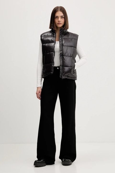 Tommy Jeans bezrękawnik kolor czarny zimowy DW0DW22037 - zdjęcie produktu nr 2