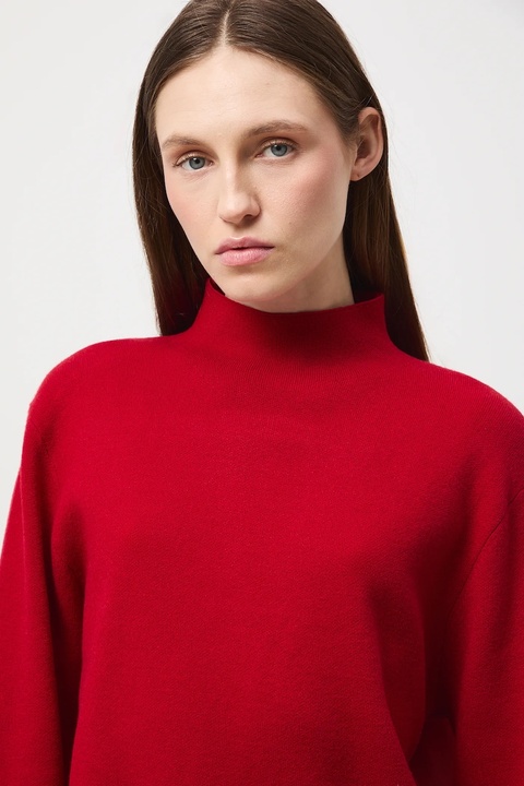 Medicine sweter damski kolor czerwony lekki z półgolfem - zdjęcie produktu nr 2