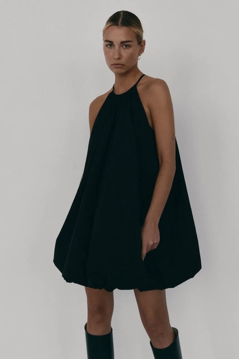 MUUV. sukienka LOU kolor czarny mini oversize - zdjęcie produktu nr 1