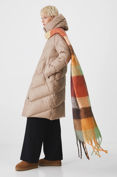 Medicine płaszcz puchowy damski kolor beżowy zimowy - zdjęcie produktu nr 1