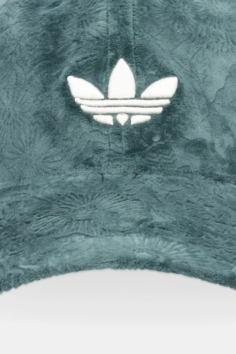 adidas Originals czapka z daszkiem welurowa Liberty kolor zielony JW8017 - zdjęcie produktu nr 2