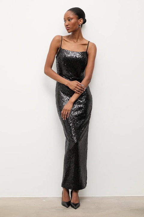 Answear.LAB sukienka kolor czarny maxi dopasowana - zdjęcie produktu nr 1